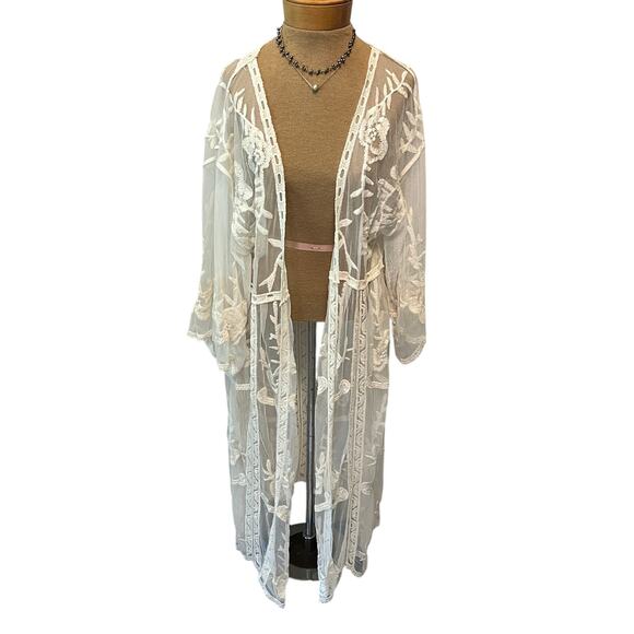 Lauren Conrad off white mesh n lace kimono duster cover up layering piece - Picture 1 of 7